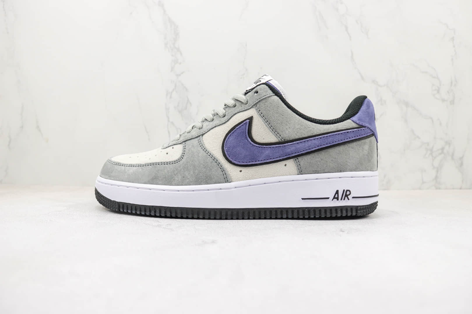 耐克Nike Air Force 1 '07 Low纯原版本低帮空军一号灰紫拼色配色板鞋 莆田天花板空军一号系列板鞋 货号：HH9636-056