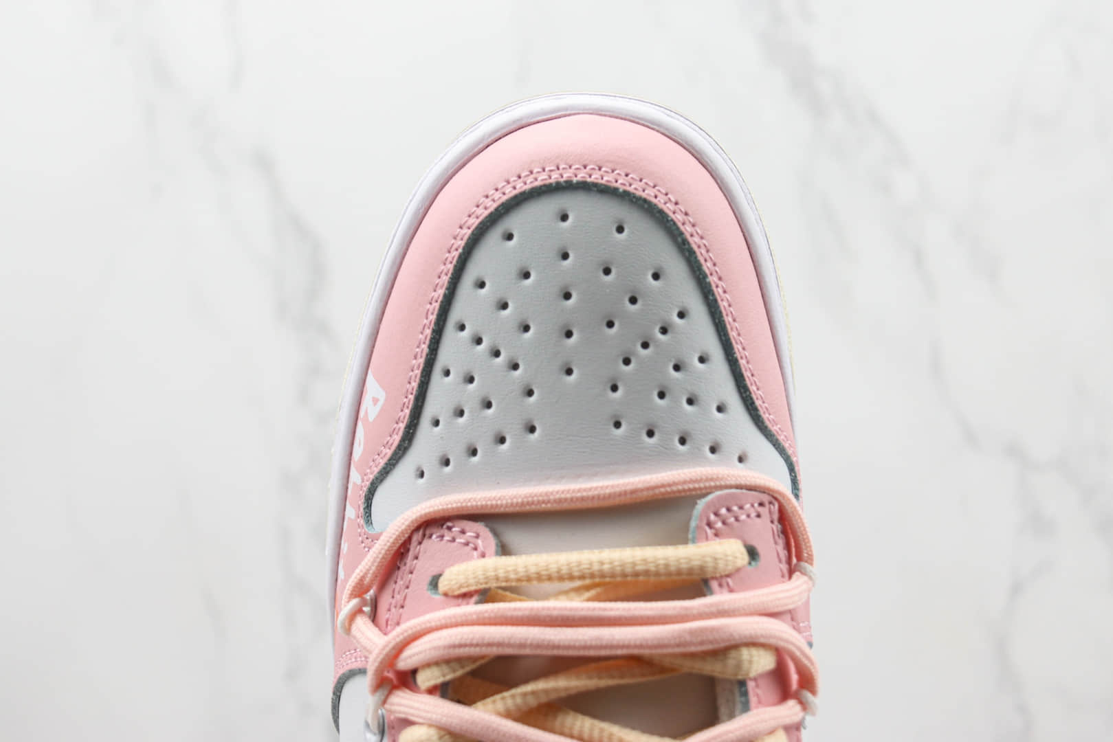 耐克Nike SB Dunk Low纯原版本低帮Dunk白粉兔子解构抽绳板鞋 莆田天花板Dunk系列 货号：CW1590-017