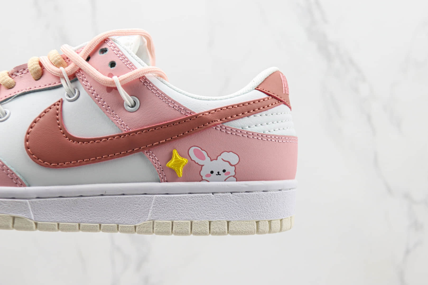 耐克Nike SB Dunk Low纯原版本低帮Dunk白粉兔子解构抽绳板鞋 莆田天花板Dunk系列 货号：CW1590-017