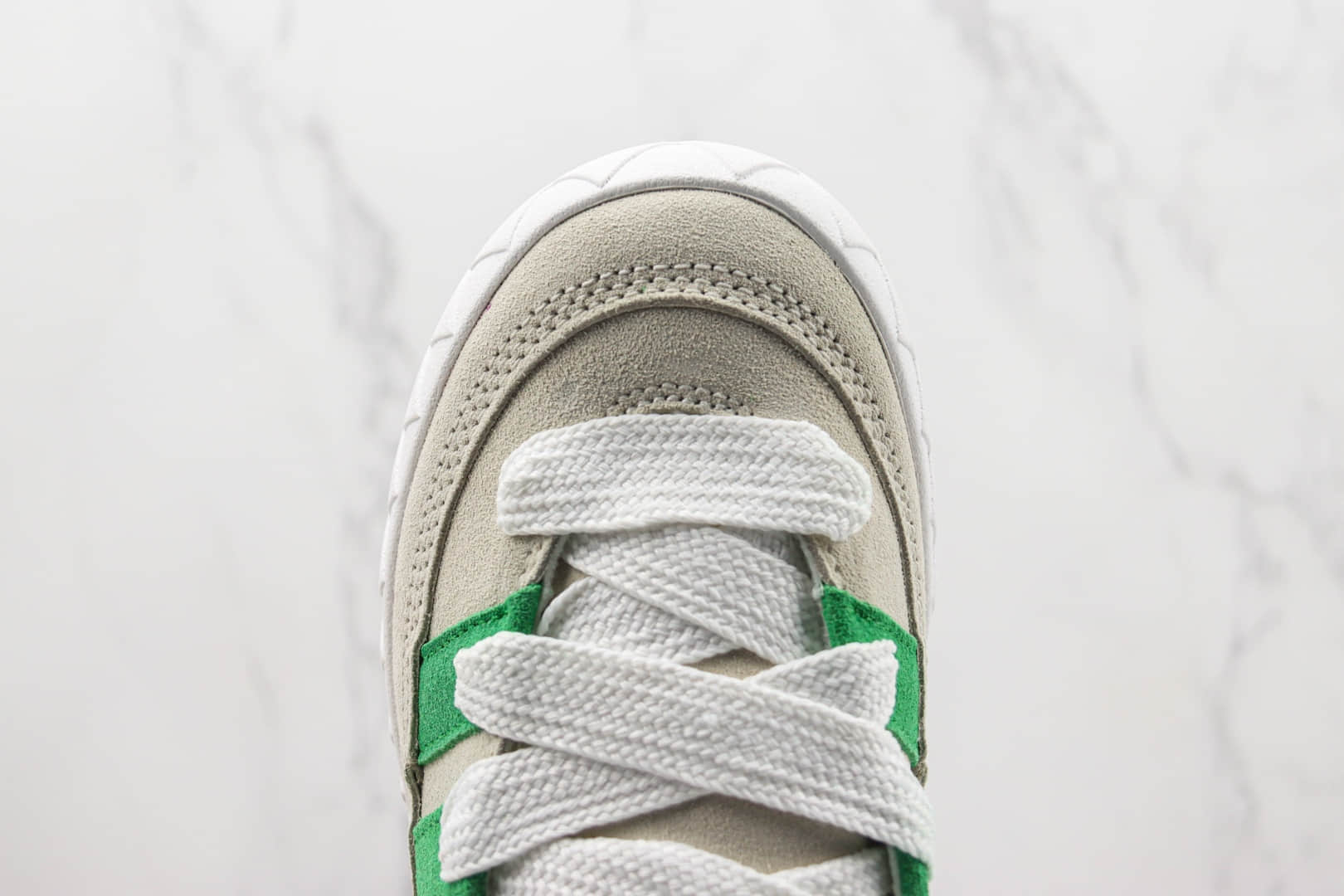 阿迪达斯Atmos x adidas Adimatic Low纯原版本马蒂奇联名灰绿色鲨鱼面包鞋 莆田阿迪达斯货源 货号：HR0776