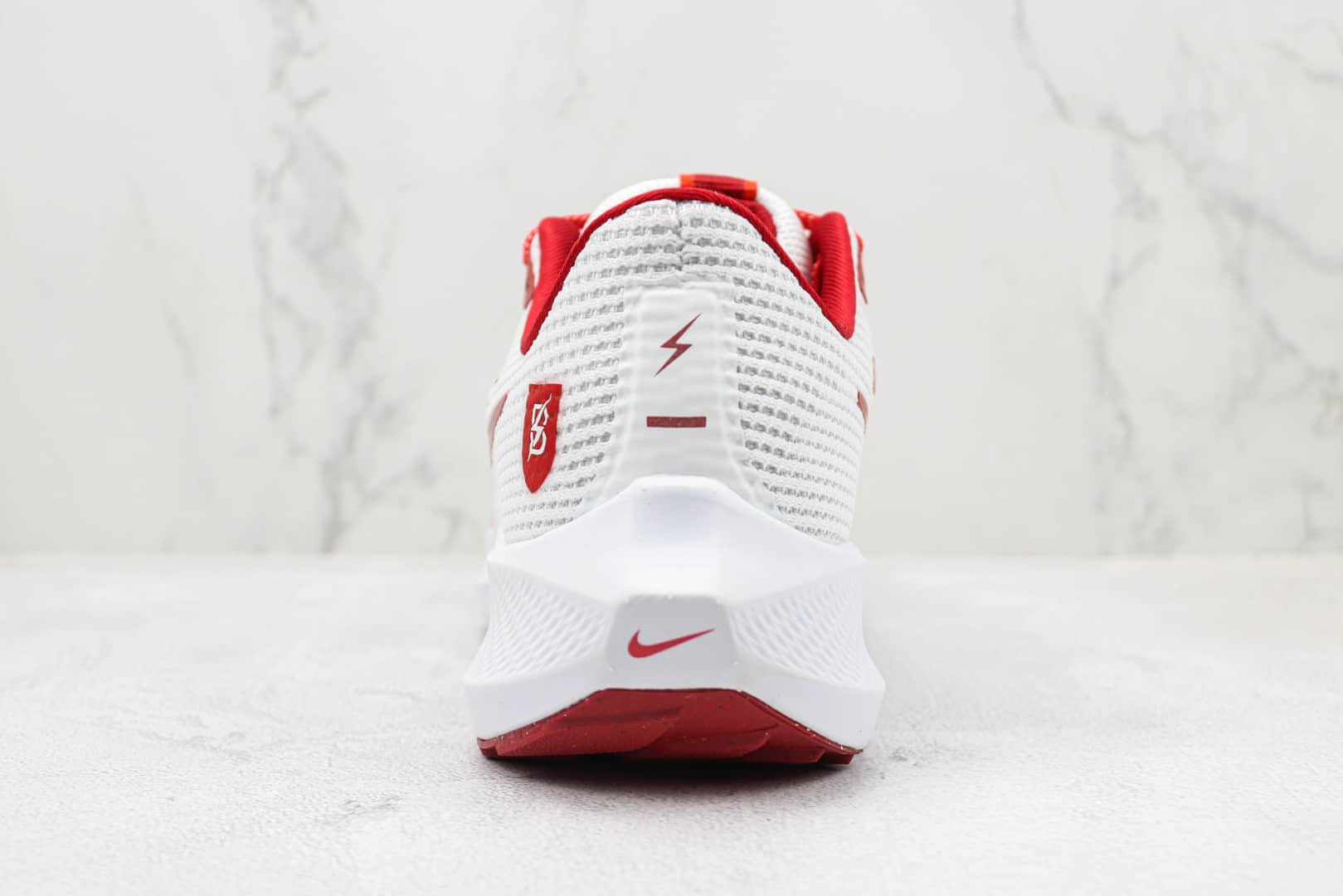 耐克Nike Zoom Pegasus 40纯原版本登月40代白红色马拉松跑鞋 莆田耐克货源 货号:FJ2844-100