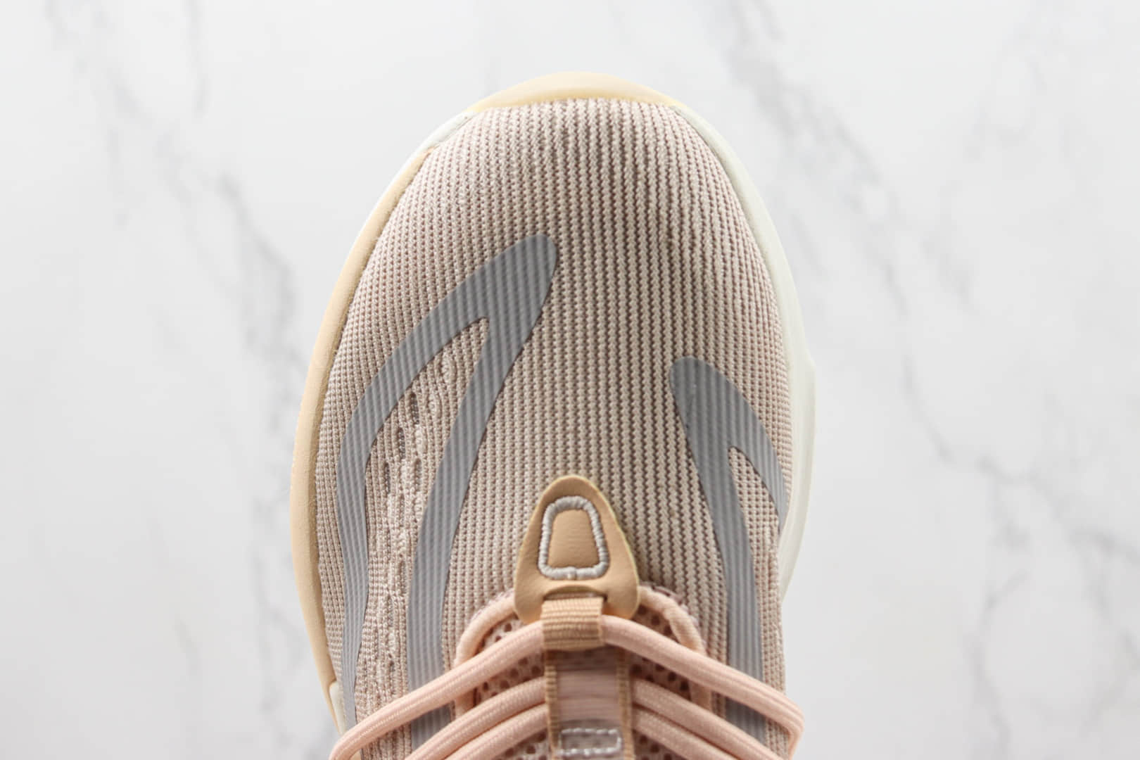 阿迪达斯adidas AlphaBoost V1纯原版本阿尔法1代虾粉色跑鞋 莆田阿迪达斯货源 货号：HP6135