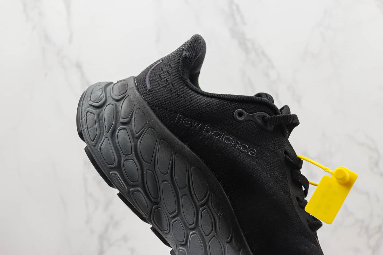 新百伦New Balance Fresh Foam x More V4纯原版本黑蓝色厚底跑鞋 莆田新百伦货源 货号：MMORBG4