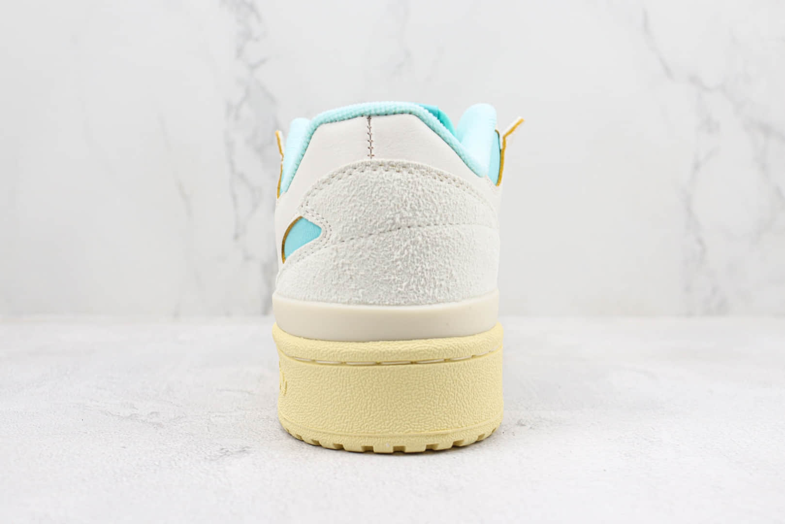 阿迪达斯adidas Forum 84 Low纯原版本三叶草84白蓝色复古板鞋 莆田阿迪达斯货源 货号:FZ6342