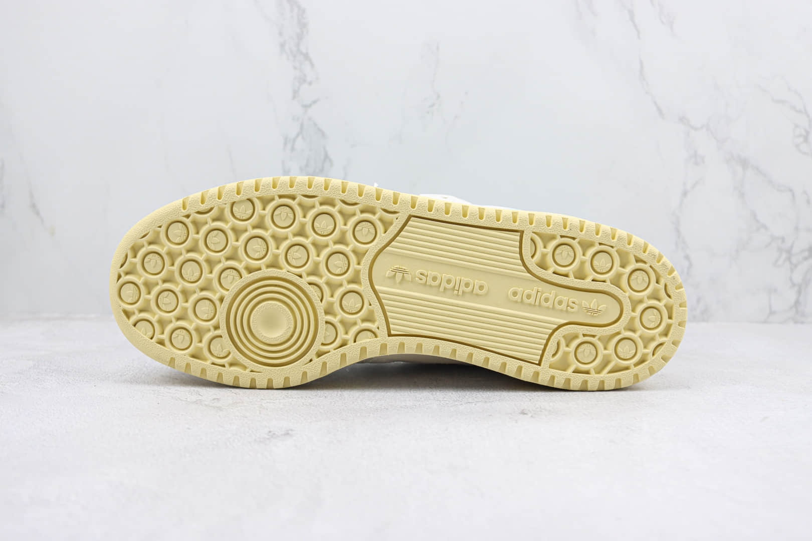 阿迪达斯adidas Forum 84 Low纯原版本三叶草84白蓝色复古板鞋 莆田阿迪达斯货源 货号:FZ6342