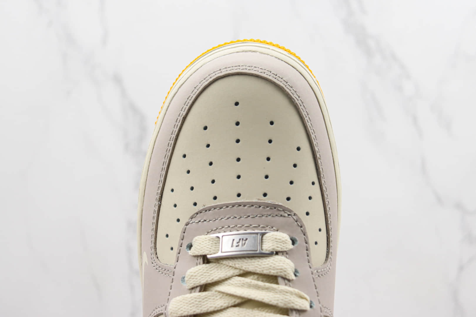 耐克Nike Air Force 1 '07 Low纯原版本低帮空军一号米灰迷彩勾 莆田天花板AF1系列 货号：BS9055-301