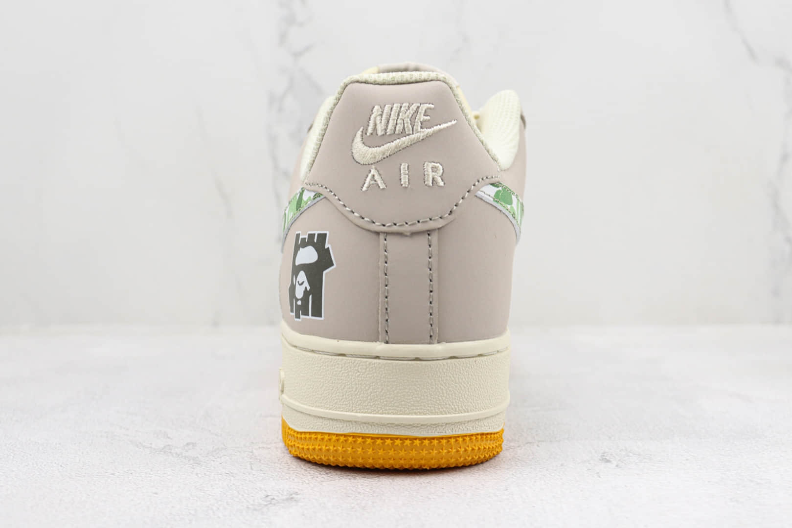 耐克Nike Air Force 1 '07 Low纯原版本低帮空军一号米灰迷彩勾 莆田天花板AF1系列 货号：BS9055-301