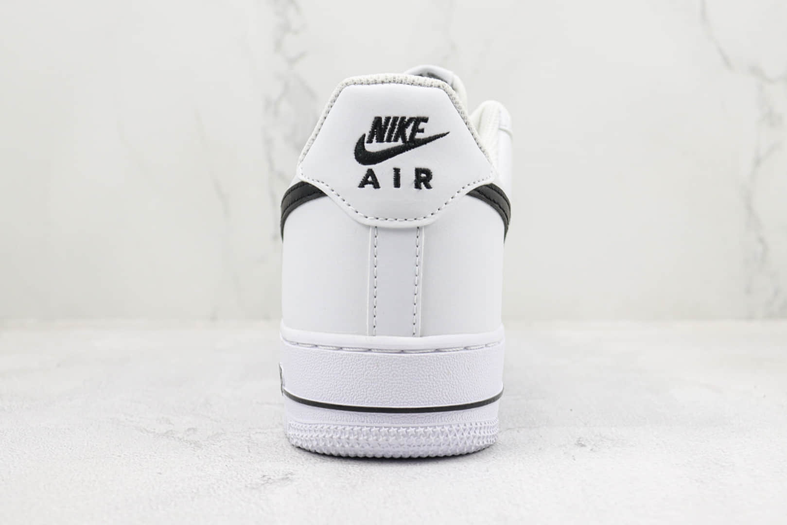 耐克Nike Air Force 1 Low纯原版本低帮空军一号白黑板鞋 莆田天花板AF1系列 货号：CJ0952-100