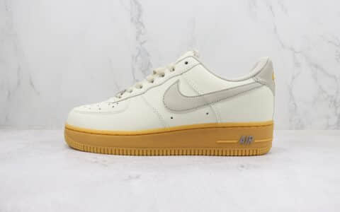 耐克Nike Air Force 1’07 Low纯原版本低帮空军一号米灰生胶板鞋 莆田耐克工厂 货号：XC2351-066