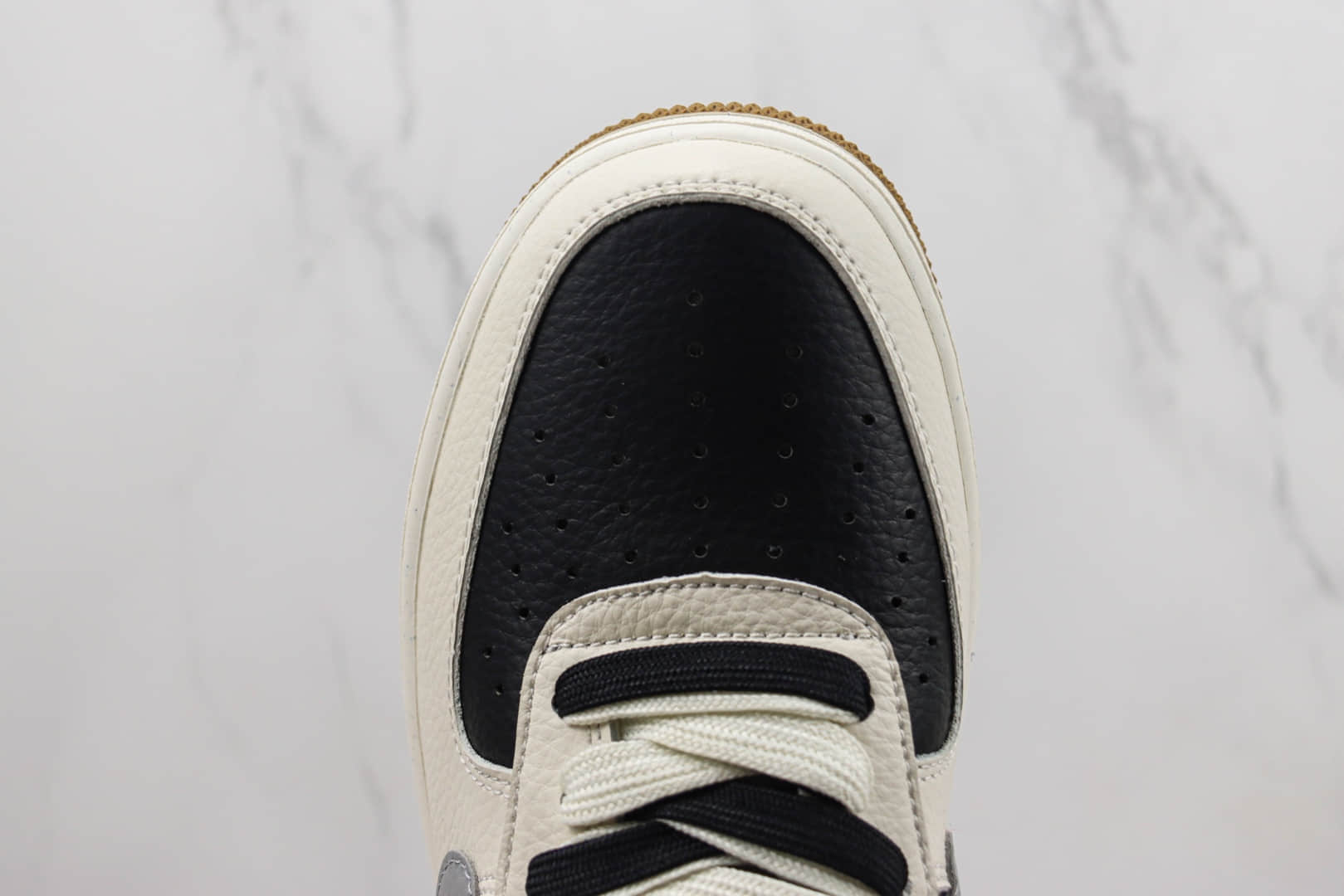 耐克Nike Air Force 1'07 Low纯原版本低帮空军一号黑白熊猫双勾板鞋 莆田天花板AF1系列 货号：CC2569-077