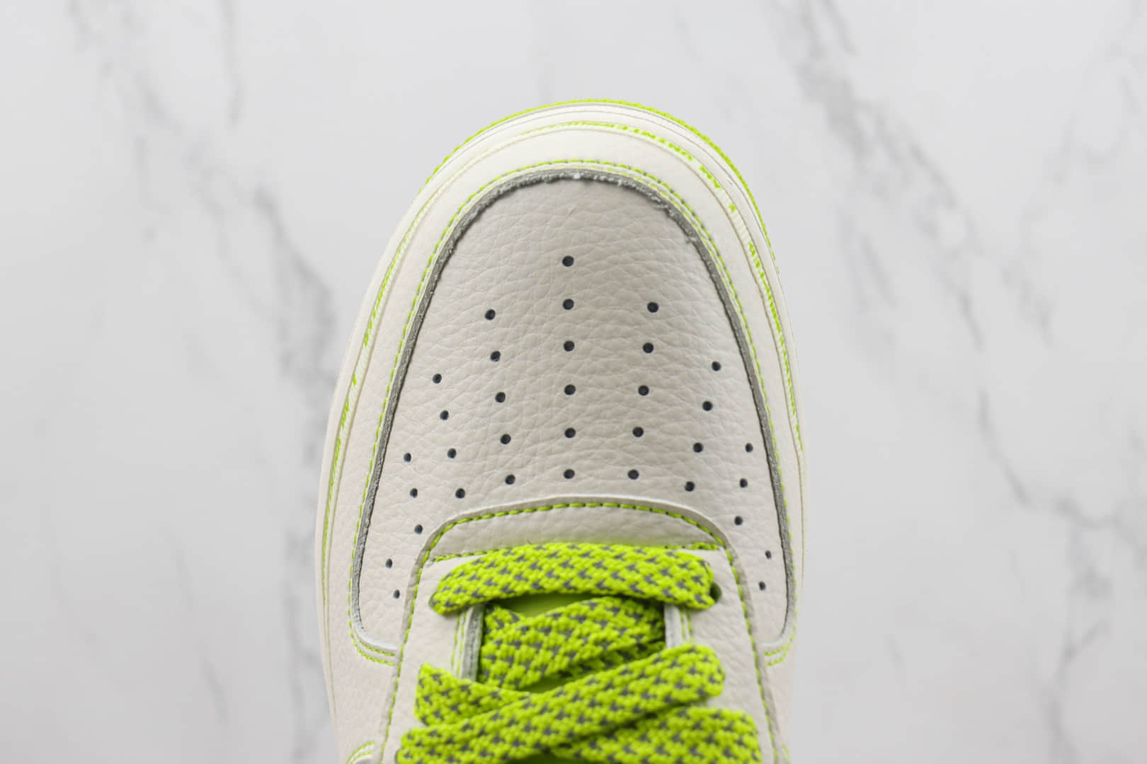 耐克Nike Air Force 1'07 Low纯原版本空军一号白绿字母印花满天星板鞋 莆田天花板AF1系列 货号:LJ2322-568