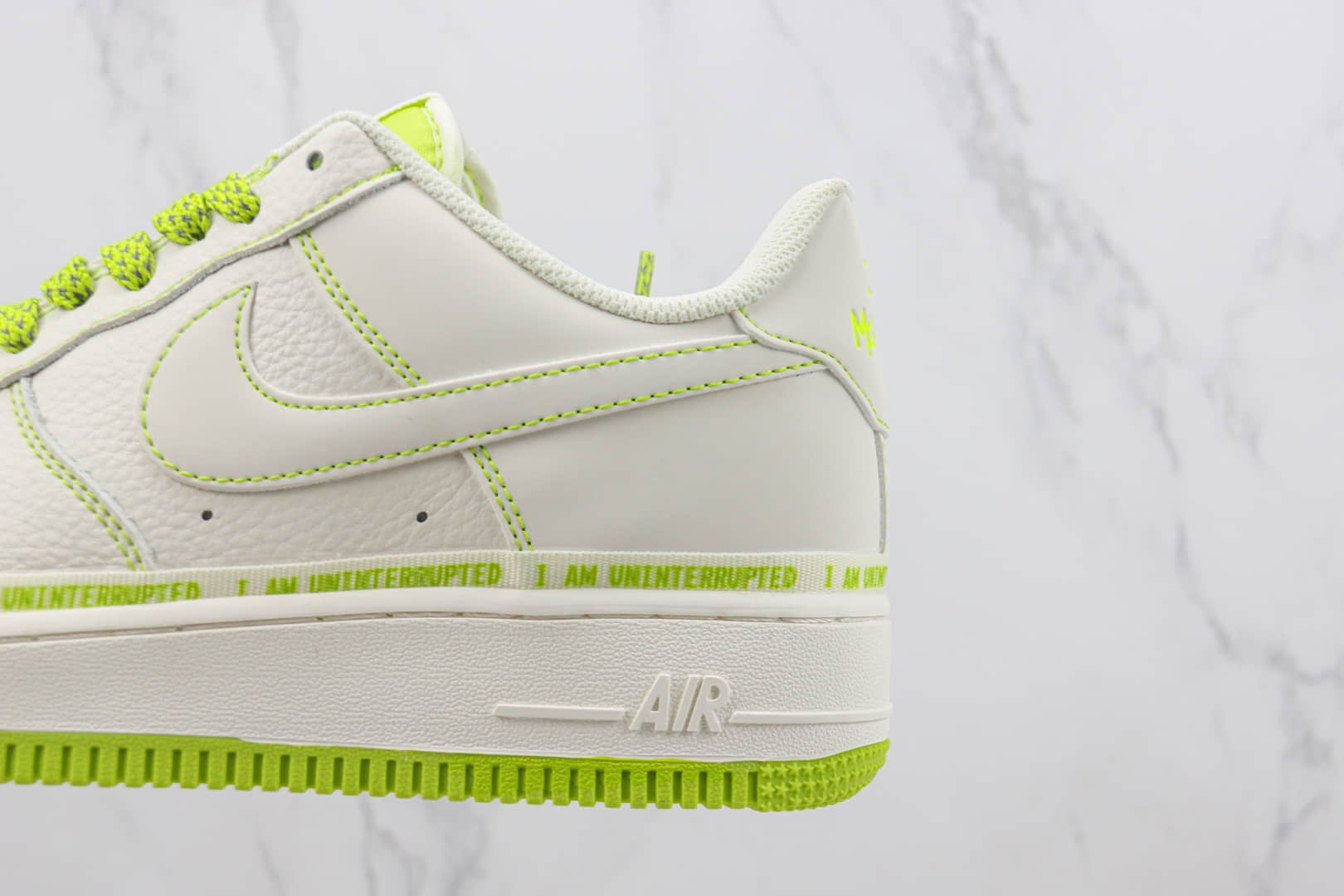 耐克Nike Air Force 1'07 Low纯原版本空军一号白绿字母印花满天星板鞋 莆田天花板AF1系列 货号:LJ2322-568