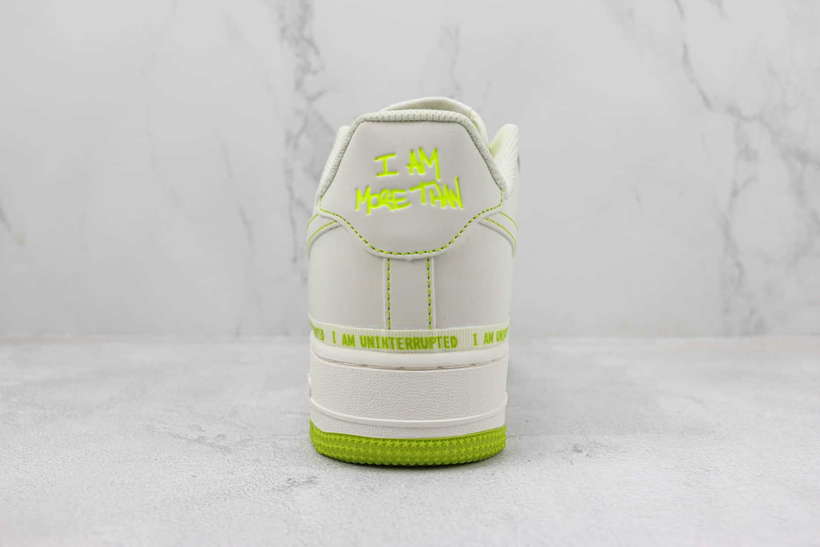 耐克Nike Air Force 1'07 Low纯原版本空军一号白绿字母印花满天星板鞋 莆田天花板AF1系列 货号:LJ2322-568