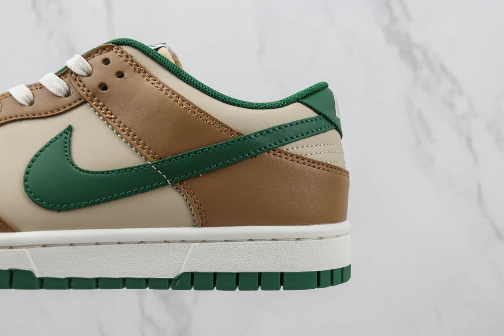 耐克Nike SB Dunk Low纯原版本低帮SB Dunk棕绿色板鞋 莆田天花板Dunk系列 货号：FB7160-231