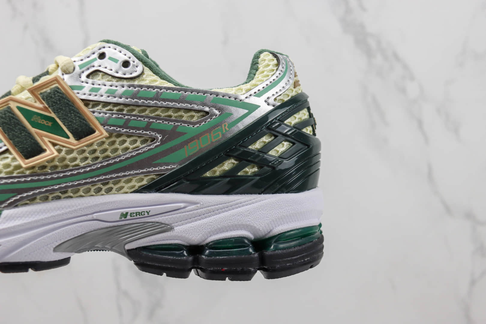 新百伦Aimé Leon Dore x New Balance 1906R纯原版本NB1906R白绿色复古跑鞋 莆田新百伦货源 货号:M1906RL1