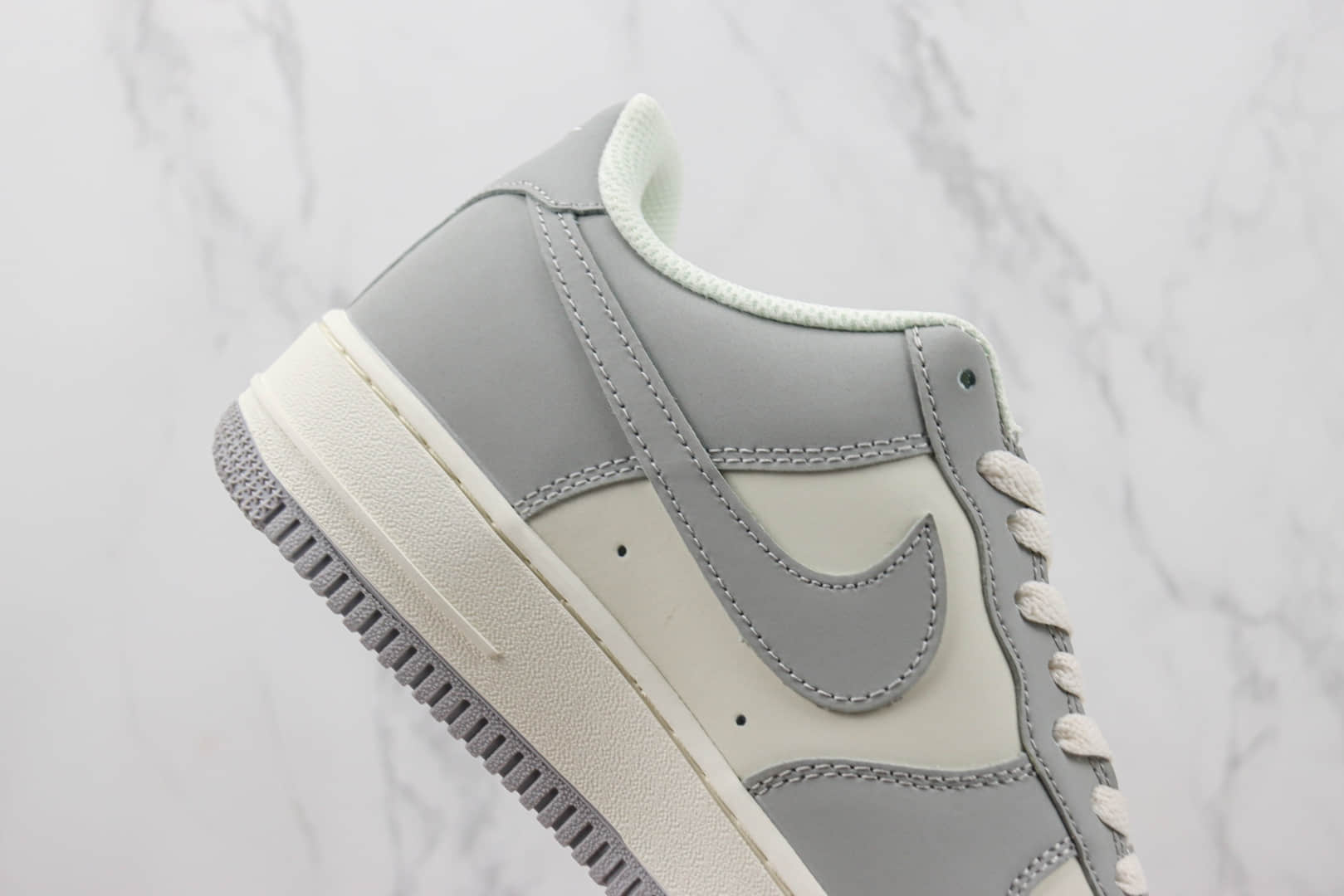 耐克Nike Air Force 1 '07 Low纯原版本低帮空军一号白灰色板鞋 莆田天花板AF1系列 货号:BS9055-611