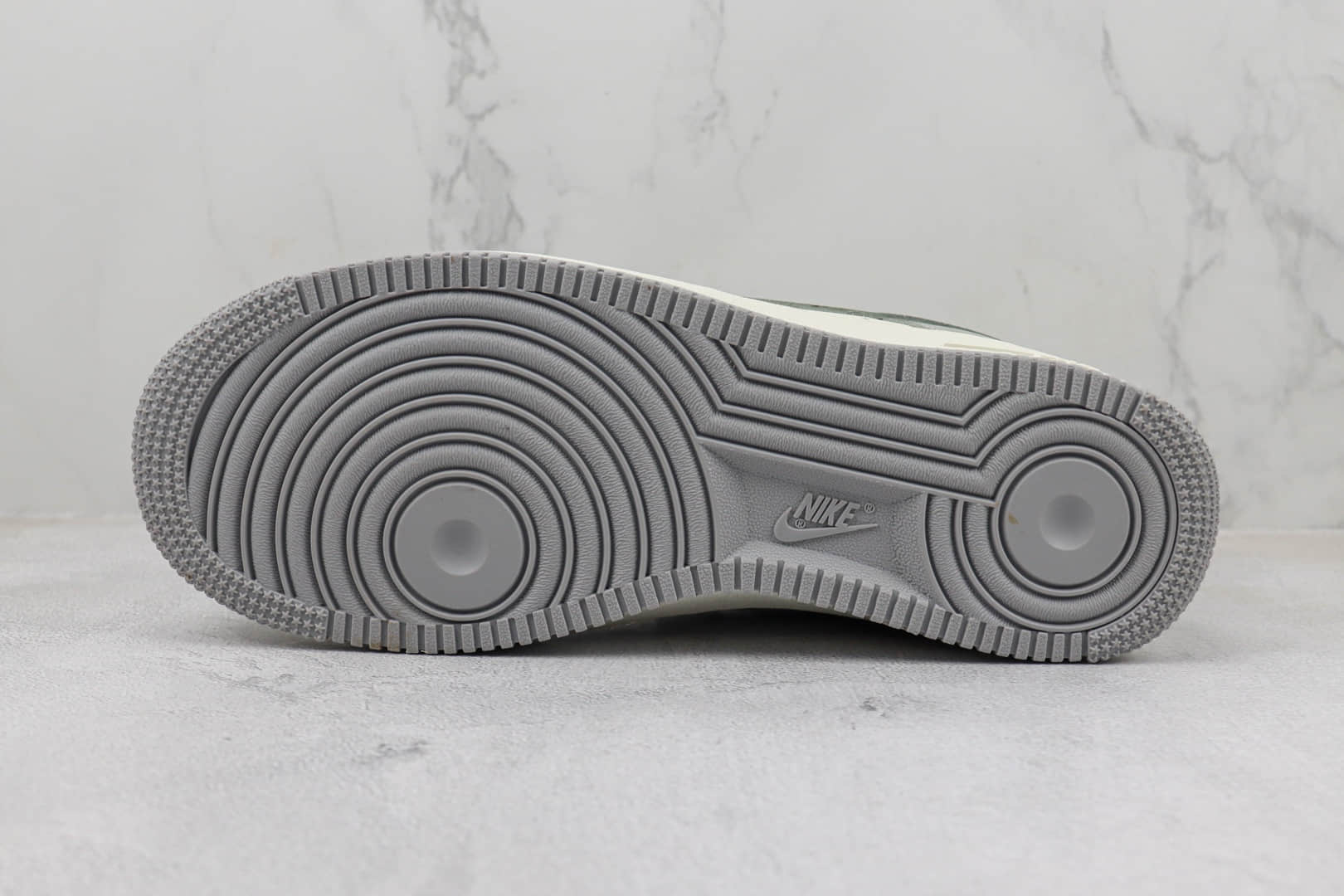 耐克Nike Air Force 1 '07 Low纯原版本低帮空军一号白灰色板鞋 莆田天花板AF1系列 货号:BS9055-611