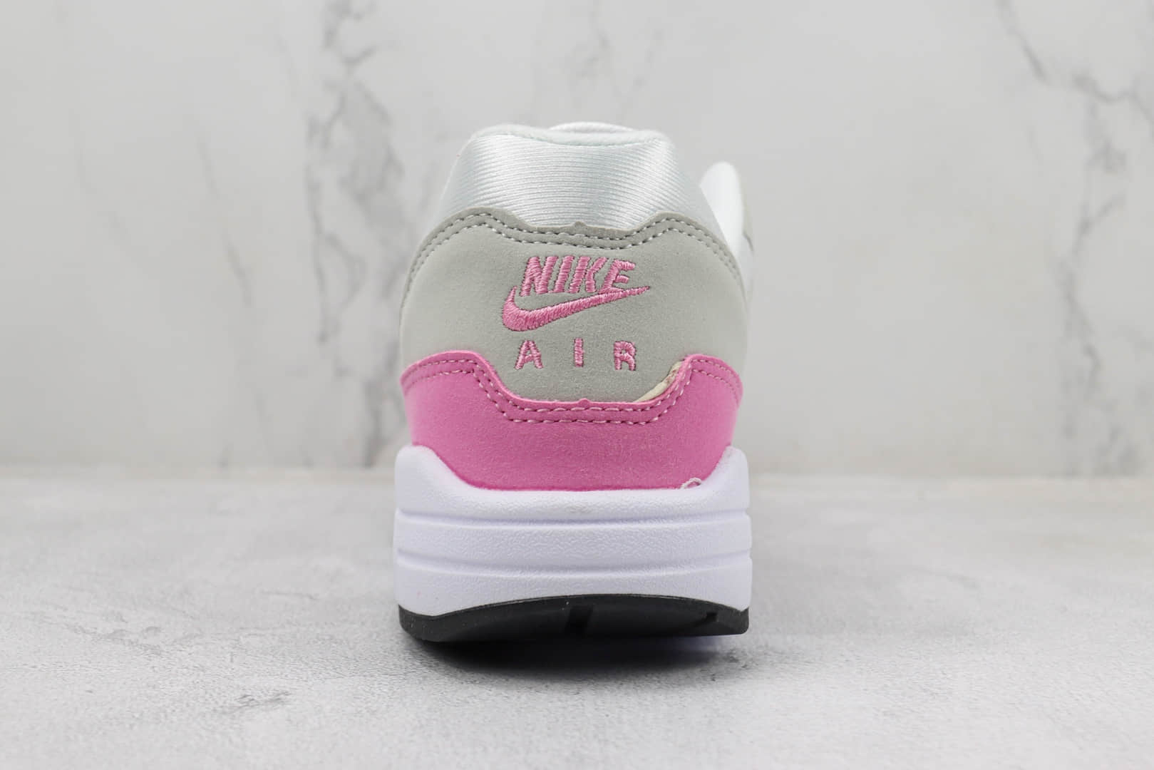 耐克Nike Air Max 1 PRM纯原版本Max1灰粉色复古气垫跑鞋 莆田复刻耐克 货号：DZ2628-001