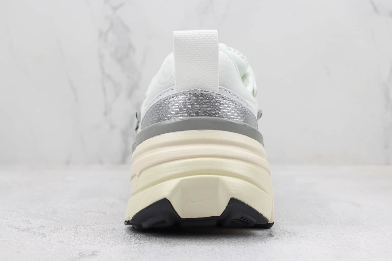 耐克Nike V2K Run Runtekk纯原版本V2K白色复古老爹鞋 莆田耐克工厂 货号：FD0736-107