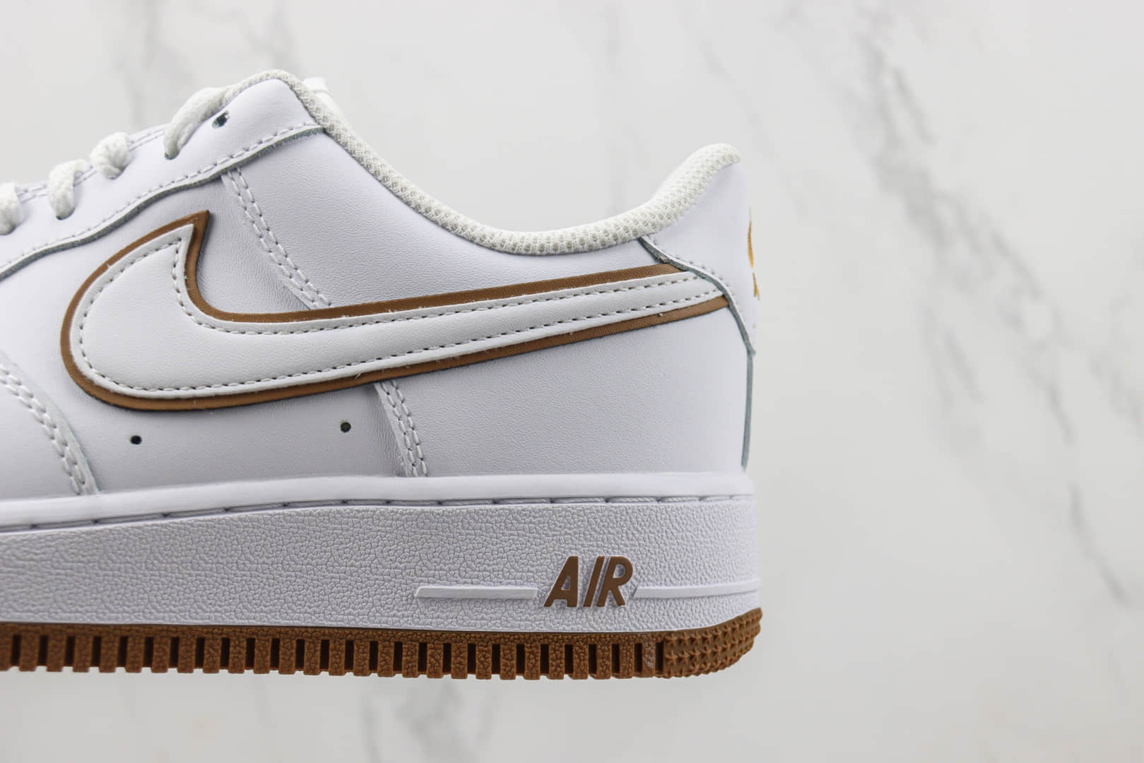 耐克Nike Air Force 1 '07 Low纯原版本空军一号低帮AF1白棕色板鞋 莆田耐克工厂 货号：DV0788-104
