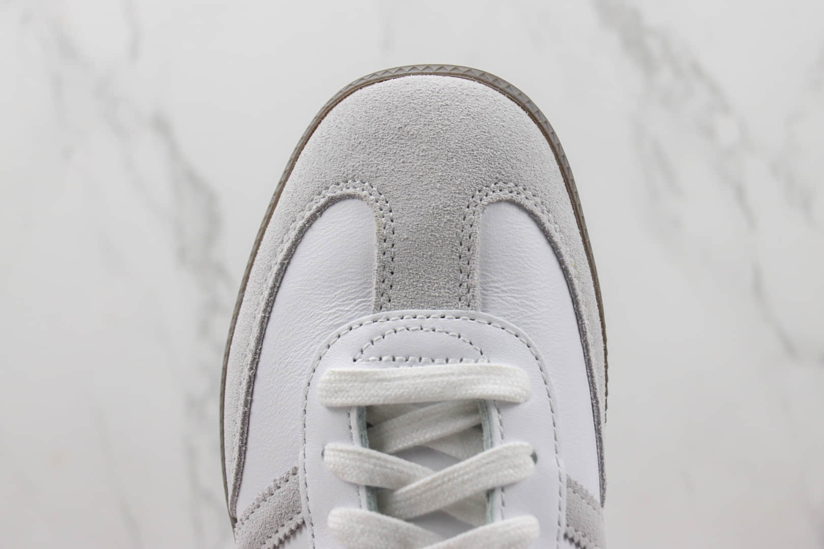 阿迪达斯Kith x adidas Original Samba OG纯原版本三叶草Kith联名款白绿色桑巴板鞋 莆田阿迪达斯货源 货号：FX5398