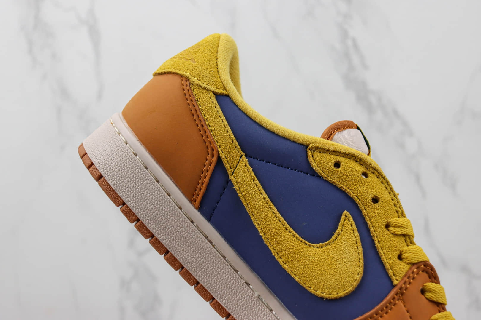 乔丹Air Jordan 1 Low纯原版本低帮AJ1悟空七龙珠联名定制板鞋 莆田AJ货源 货号：DM7866-892