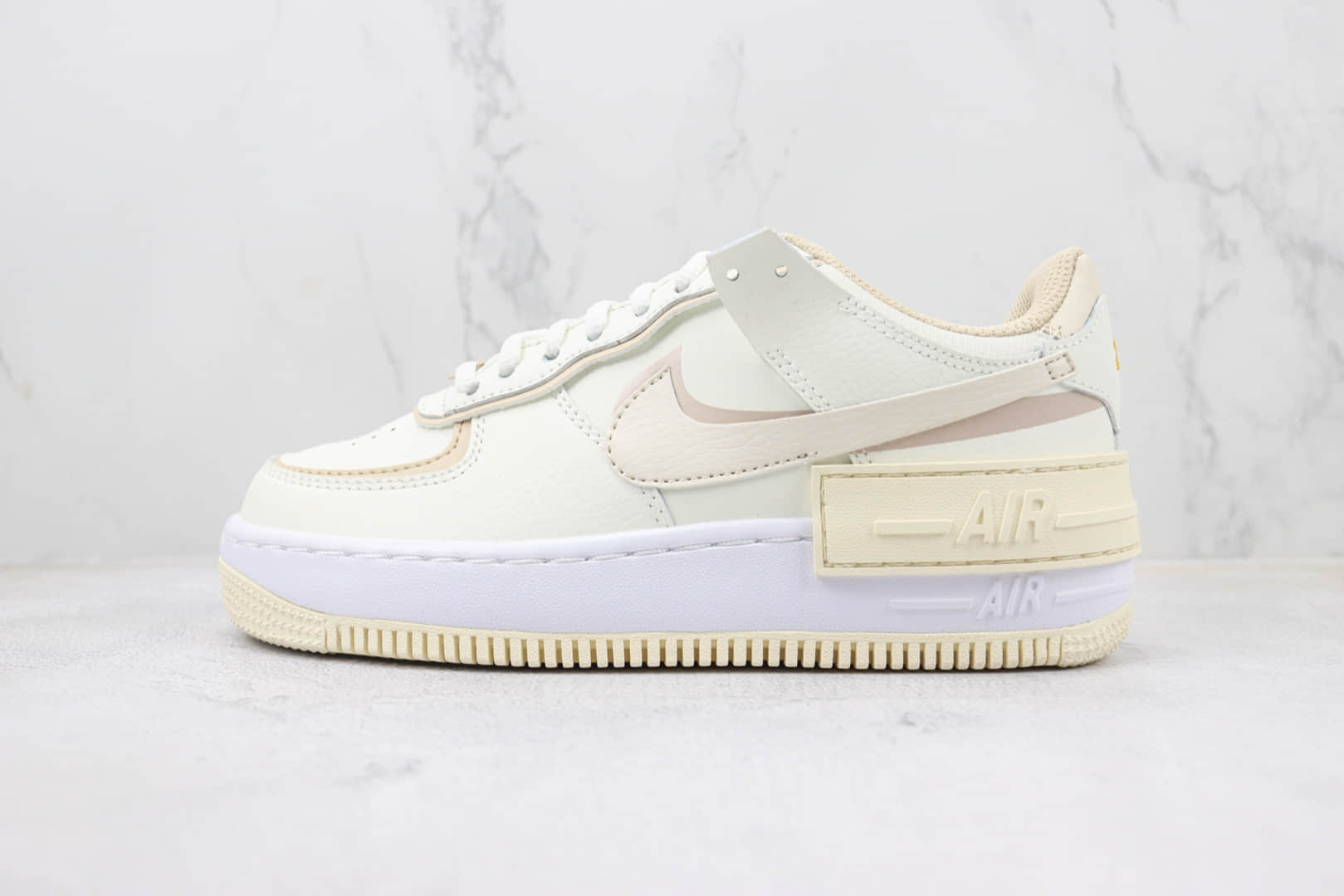 耐克Nike Air Force 1 Shadow纯原版本空军一号低帮AF1马卡龙白黄解构板鞋 莆田耐克货源 货号：FQ6871-111