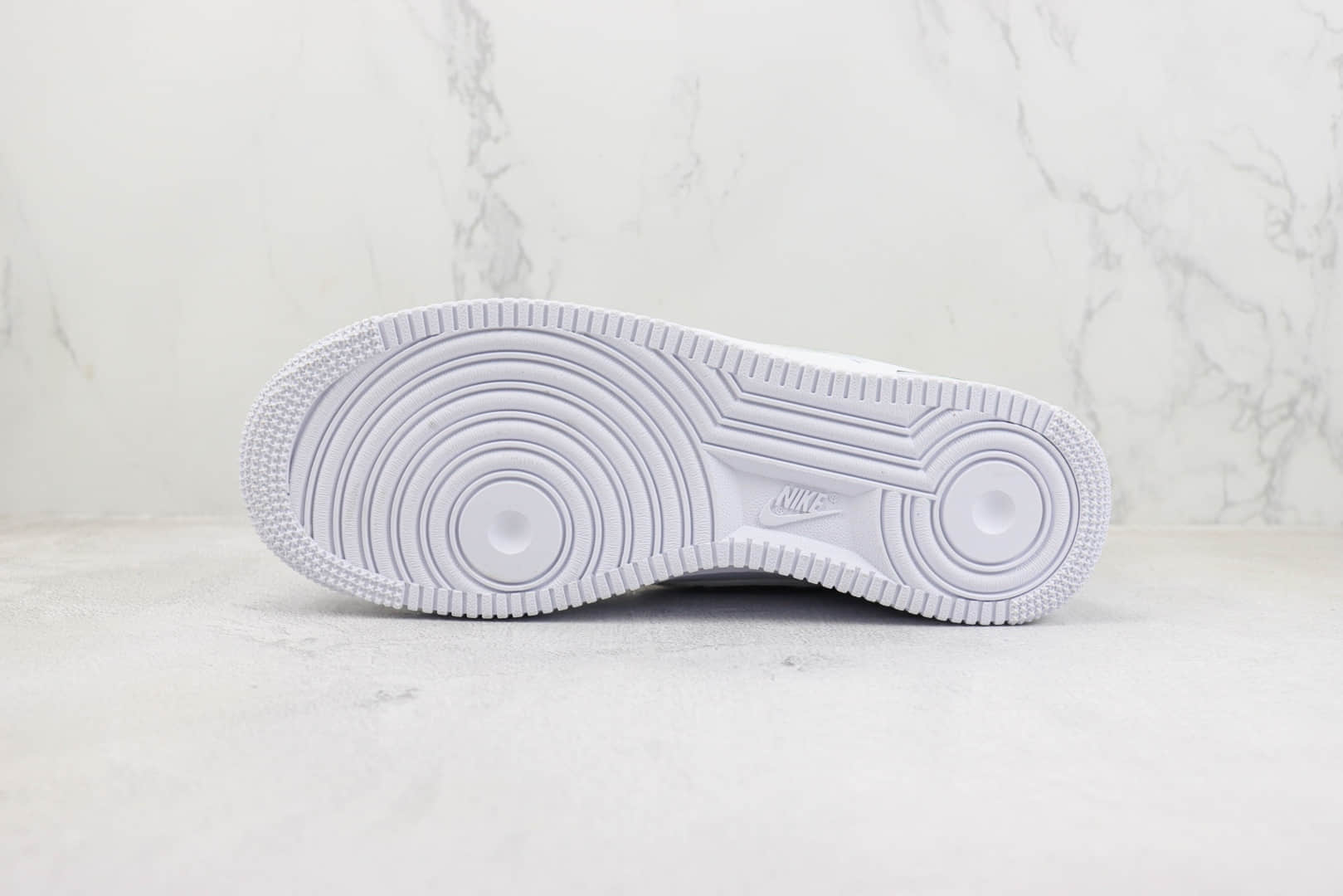 耐克Nike Air Force 1 Low纯原版本空军一号低帮AF1白深绿板鞋 莆田耐克工厂 货号：AO2423-104