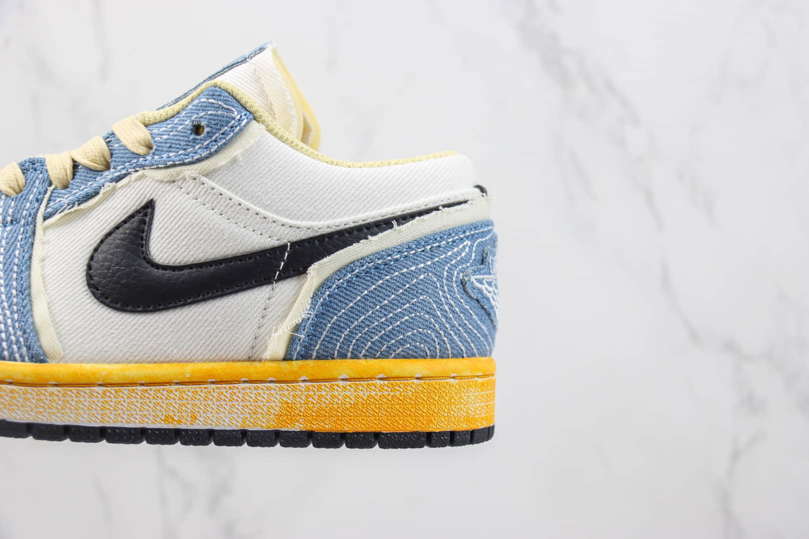 乔丹Air Jordan 1 Low纯原版本低帮AJ1丹宁牛仔刺子绣板鞋 莆田AJ货源 货号：FN7670-493