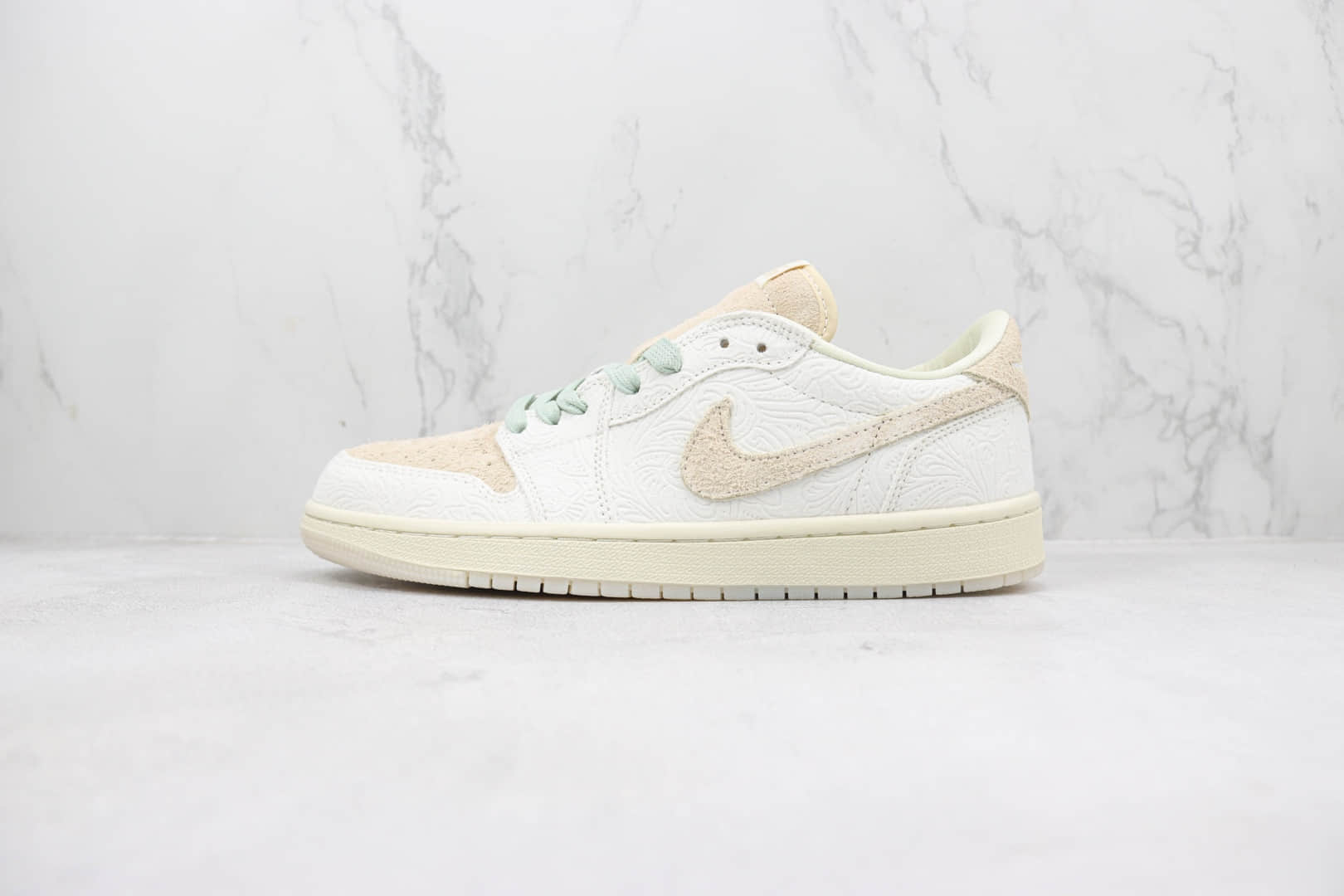 乔丹Chris Paul x Air Jordan 1 Low OG “Give Them Flowers”纯原版本克里斯·保罗联名款AJ1低帮花卉暗纹篮球鞋 莆田AJ货源 货号:FZ0455-200