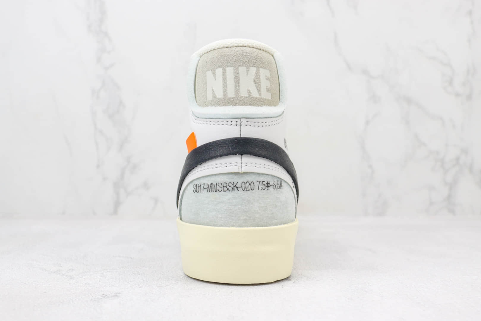 耐克Off-White X Nike Blazer Mid纯原版本中帮开拓者OW联名板鞋 莆田耐克货源 货号：AA3832-100