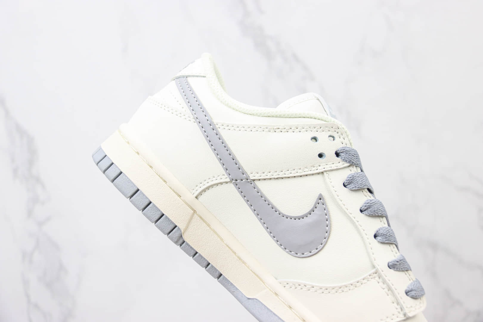 耐克Nike SB Dunk Low x Champion纯原版本低帮SB Dunk冠军联名米白灰板鞋 莆田耐克代理 货号:XH1733-001