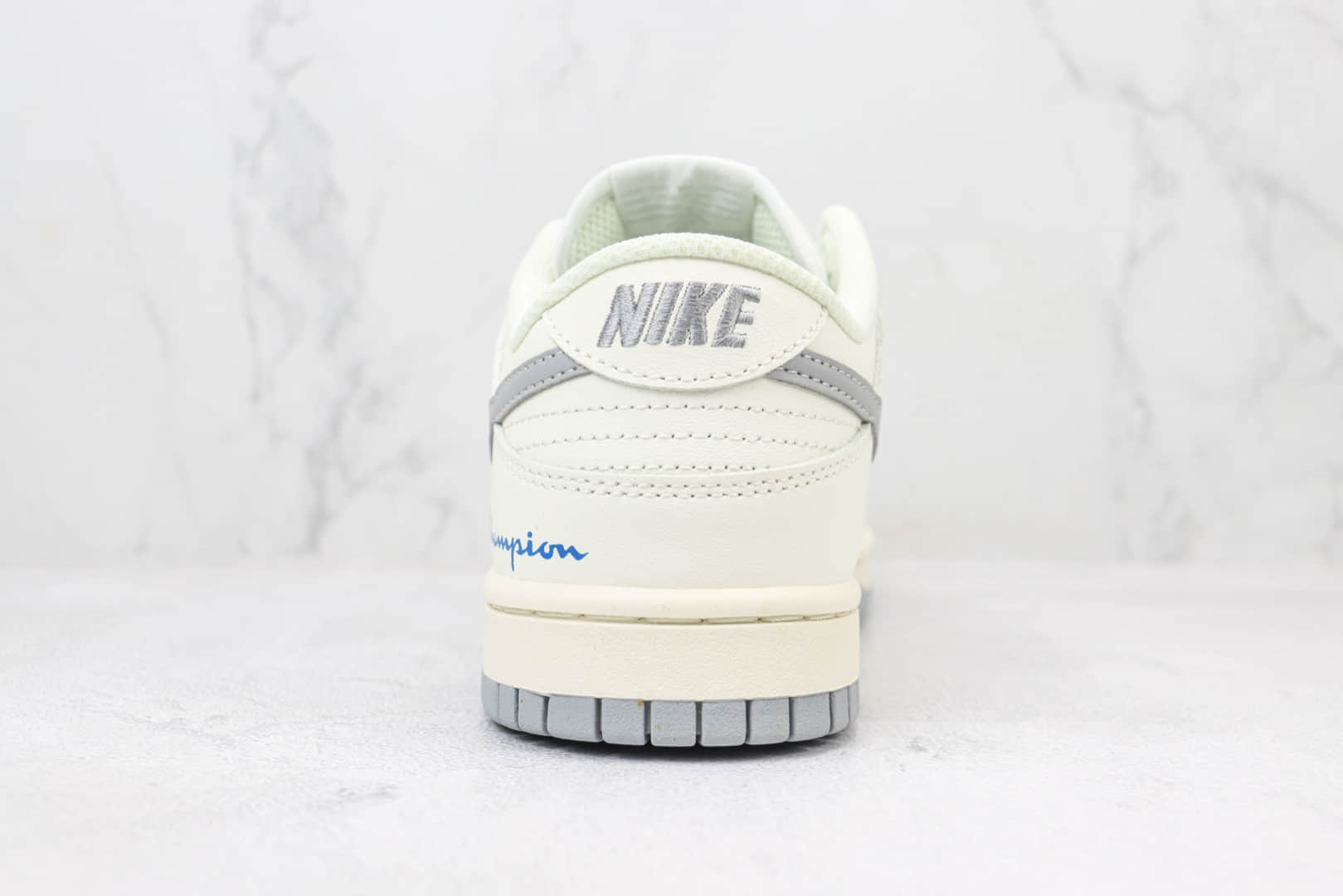 耐克Nike SB Dunk Low x Champion纯原版本低帮SB Dunk冠军联名米白灰板鞋 莆田耐克代理 货号:XH1733-001