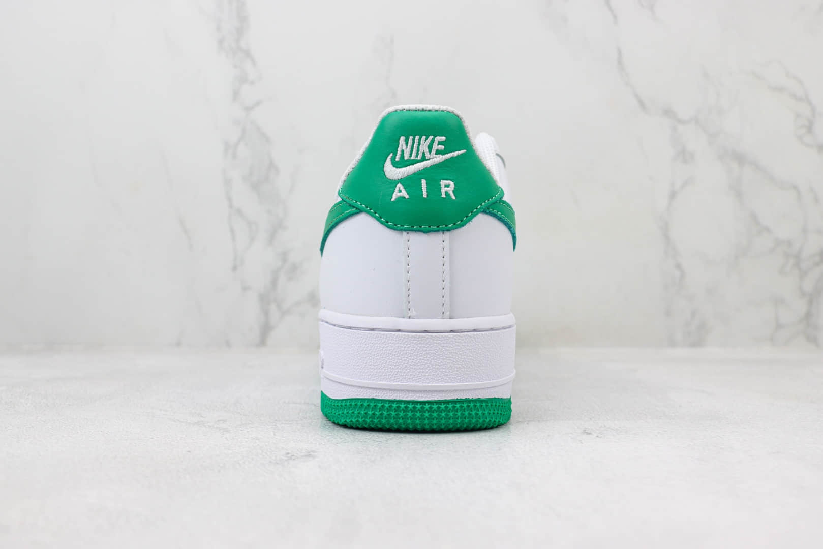 耐克Nike Air Force 1 Low纯原版本空军一号低帮AF1白绿色板鞋 莆田耐克批发 货号:FJ4146-102