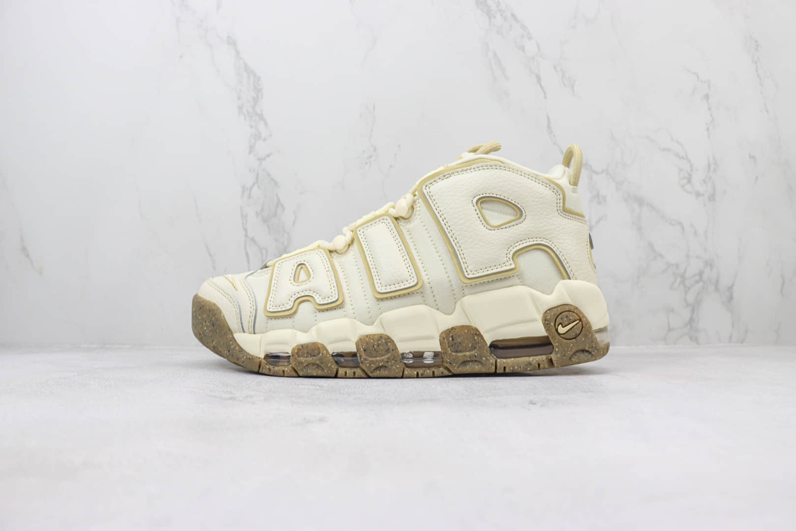 耐克Nike Air More Uptempo纯原版本皮蓬大AIR米色复古篮球鞋 莆田耐克货源 货号:DX1939-100