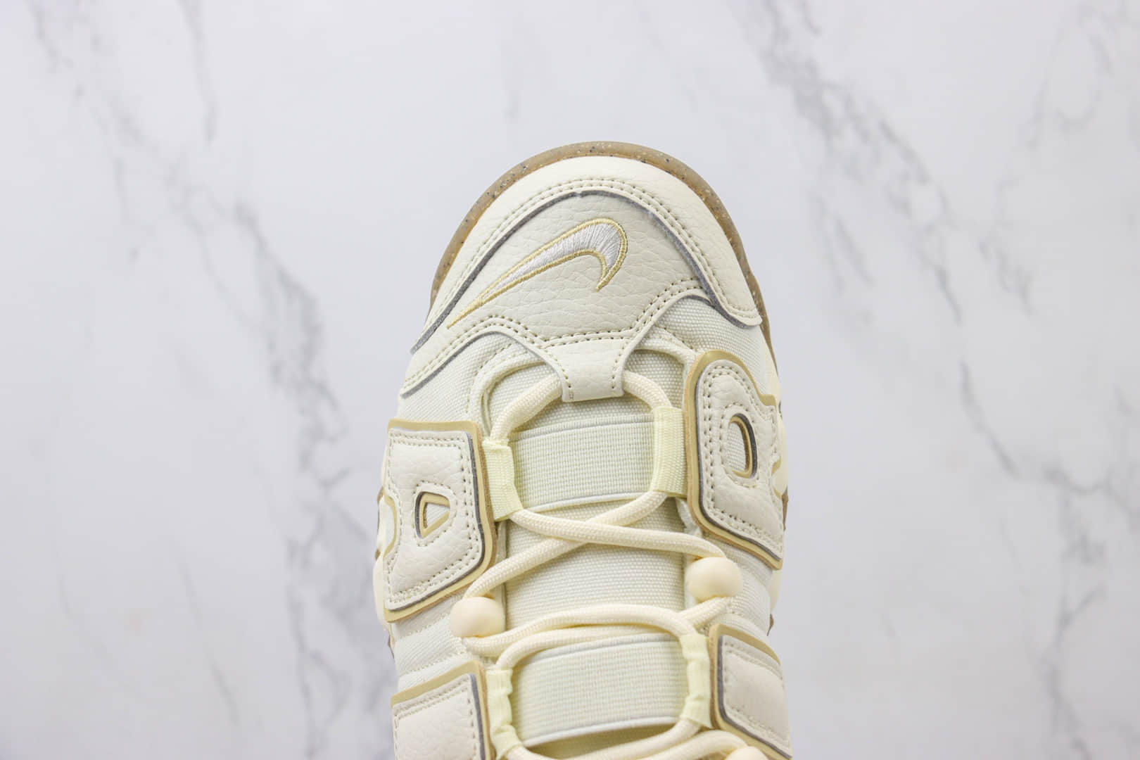 耐克Nike Air More Uptempo纯原版本皮蓬大AIR米色复古篮球鞋 莆田耐克货源 货号:DX1939-100