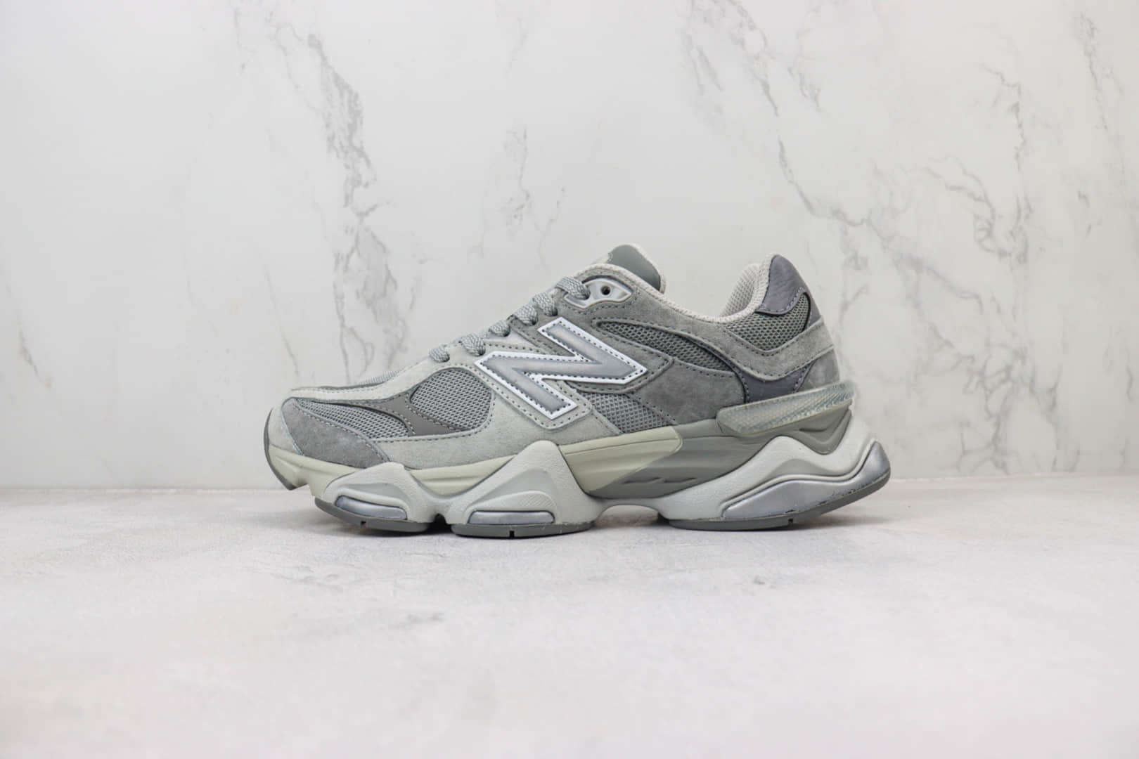新百伦New Balance 9060纯原版本NB9060灰色复古慢跑鞋 莆田新百伦货源 货号:U9060GG