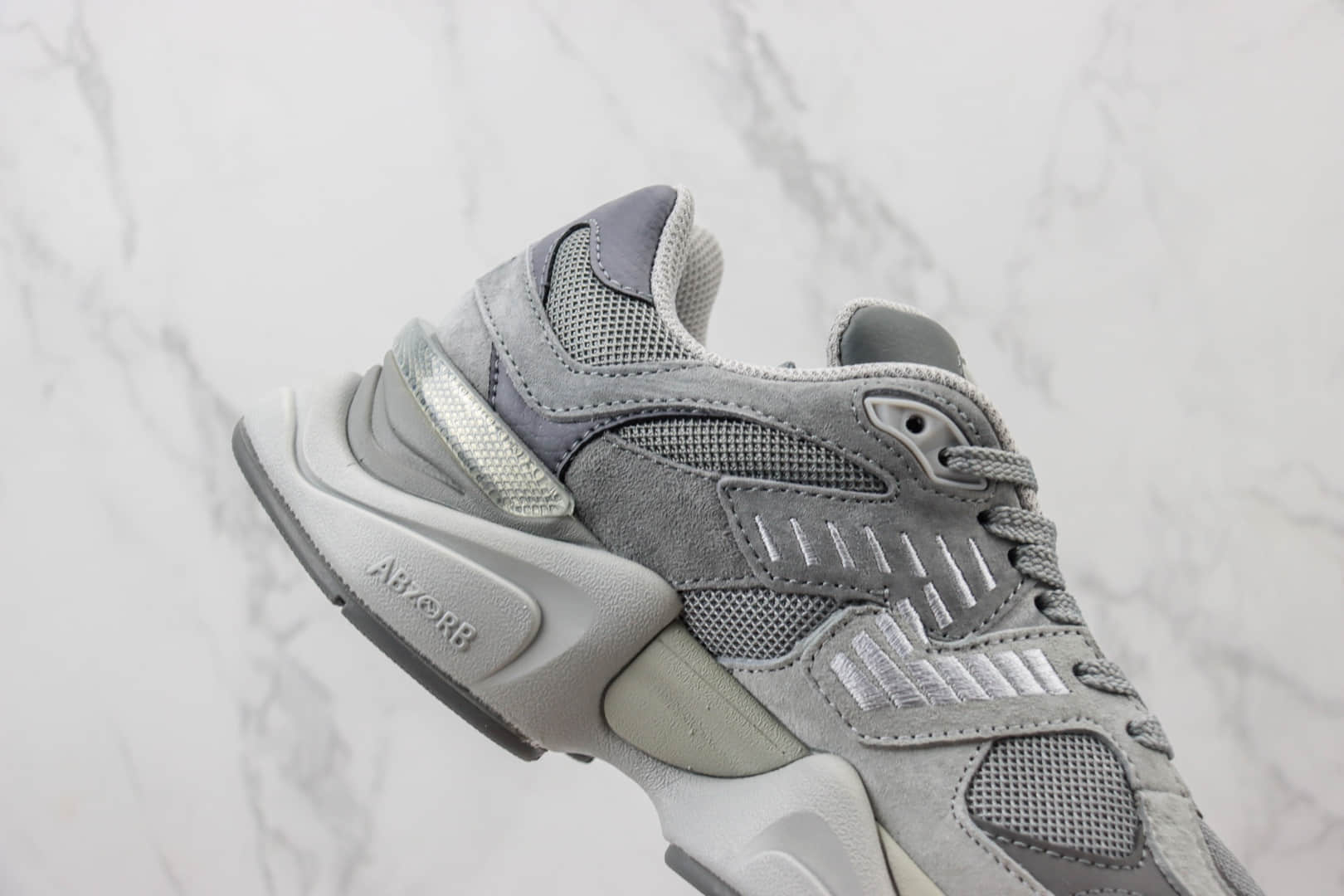 新百伦New Balance 9060纯原版本NB9060灰色复古慢跑鞋 莆田新百伦货源 货号:U9060GG