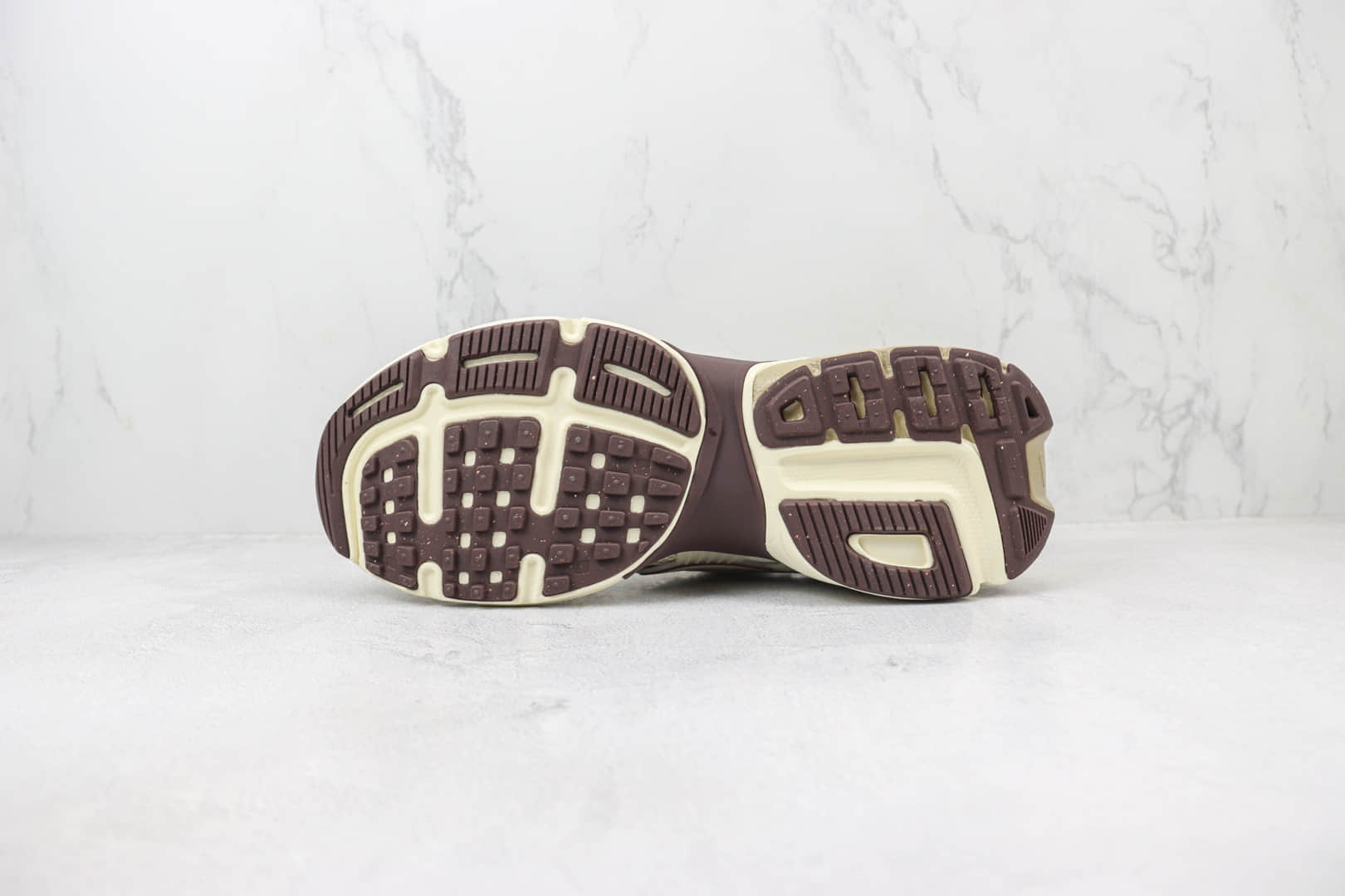 耐克Nike V2K Runtekk纯原版本V2K银卡其复古老爹鞋跑步鞋 莆田耐克货源 货号：FD0736-103