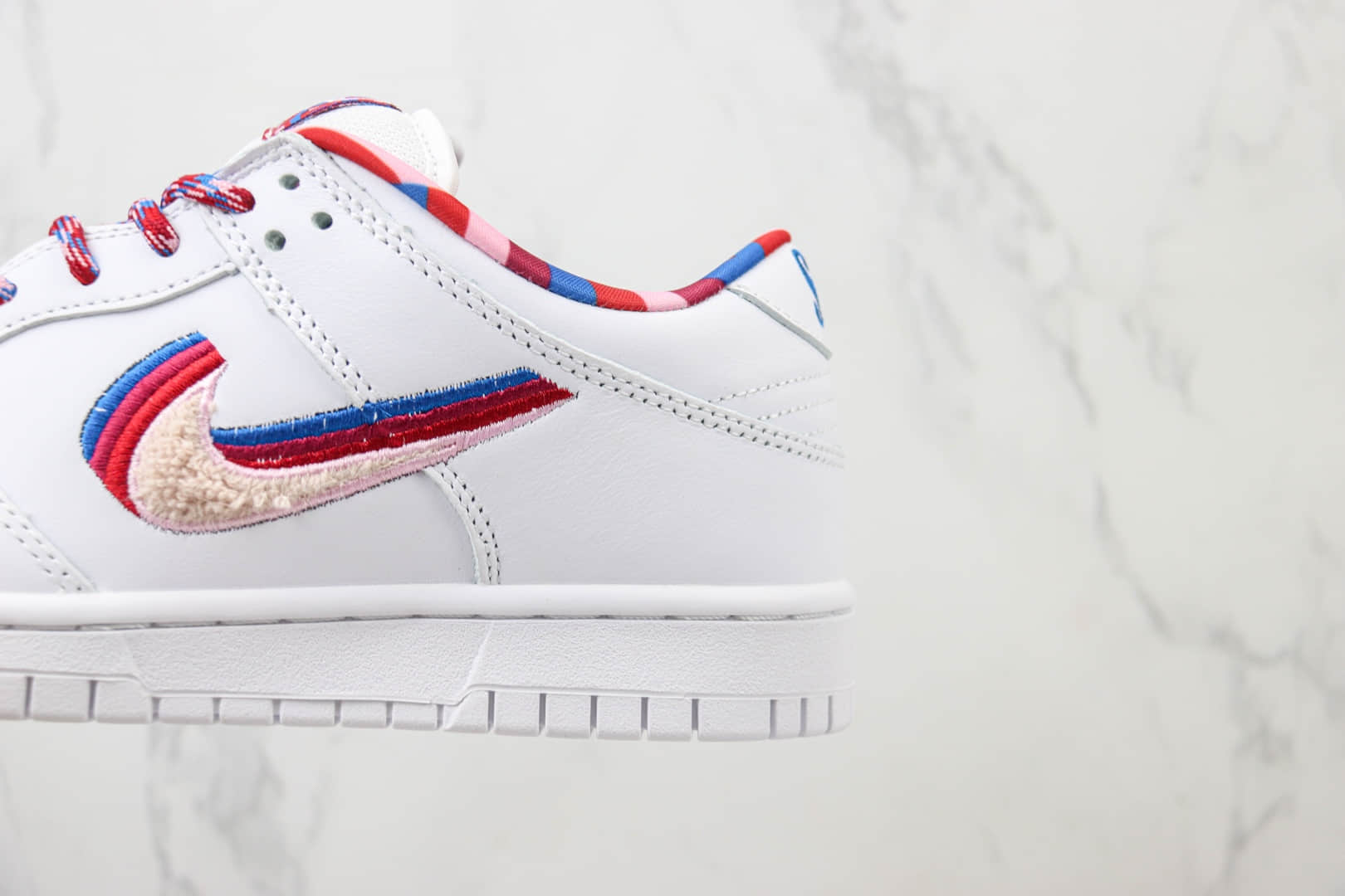 耐克Parra x Nike SB Dunk Low纯原版本低帮SB Dunk裸眼3D彩钩板鞋 莆田耐克货源 货号：CN4504-100