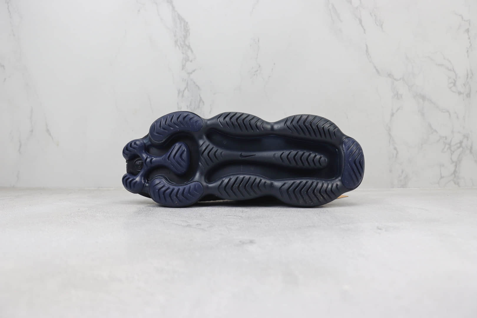 耐克Nike Air Max Scorpion FK纯原版本灰黑色全掌气垫增高跑鞋 莆田耐克货源 货号：DJ4701-006