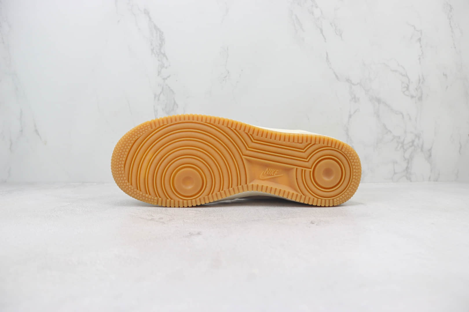 耐克Nike Air Force 1 Low纯原版本空军一号低帮AF1米黄生胶板鞋 莆田耐克工厂 货号：AV0383-222