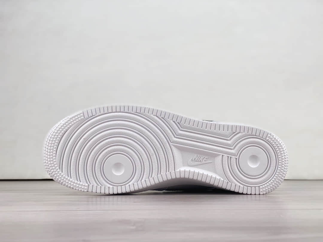 耐克Nike Air Force 1’07 Low纯原版本空军一号AF1白蓝低帮机能板鞋 莆田耐克代理 货号：HF3836-100