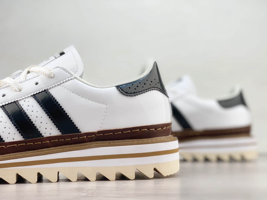 阿迪达斯CLOT x adidas originals Superstar纯原版本陈冠希联名贝壳头布洛克雕花流苏锯齿底板鞋 莆田阿迪达斯货源 货号：IH3132