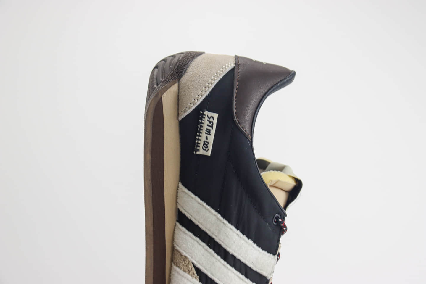 阿迪达斯SONG FOR THE MUTE x adidas originals Shadow turf纯原版本SMTF联名三叶草黑棕色复古板鞋 莆田阿迪达斯货源 货号:ID3546