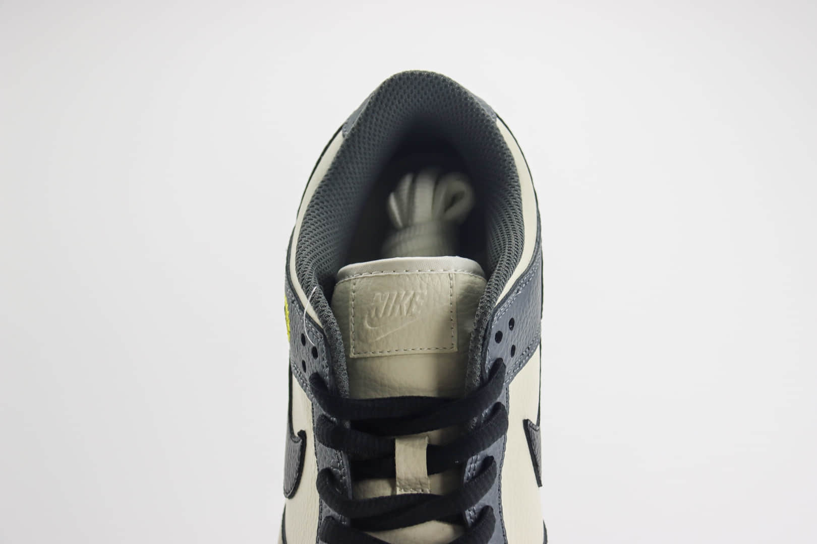 耐克Nike Dunk Low纯原版本低帮Dunk白灰黑地球笑脸板鞋 莆田天花板Dunk 货号:BB1609-116