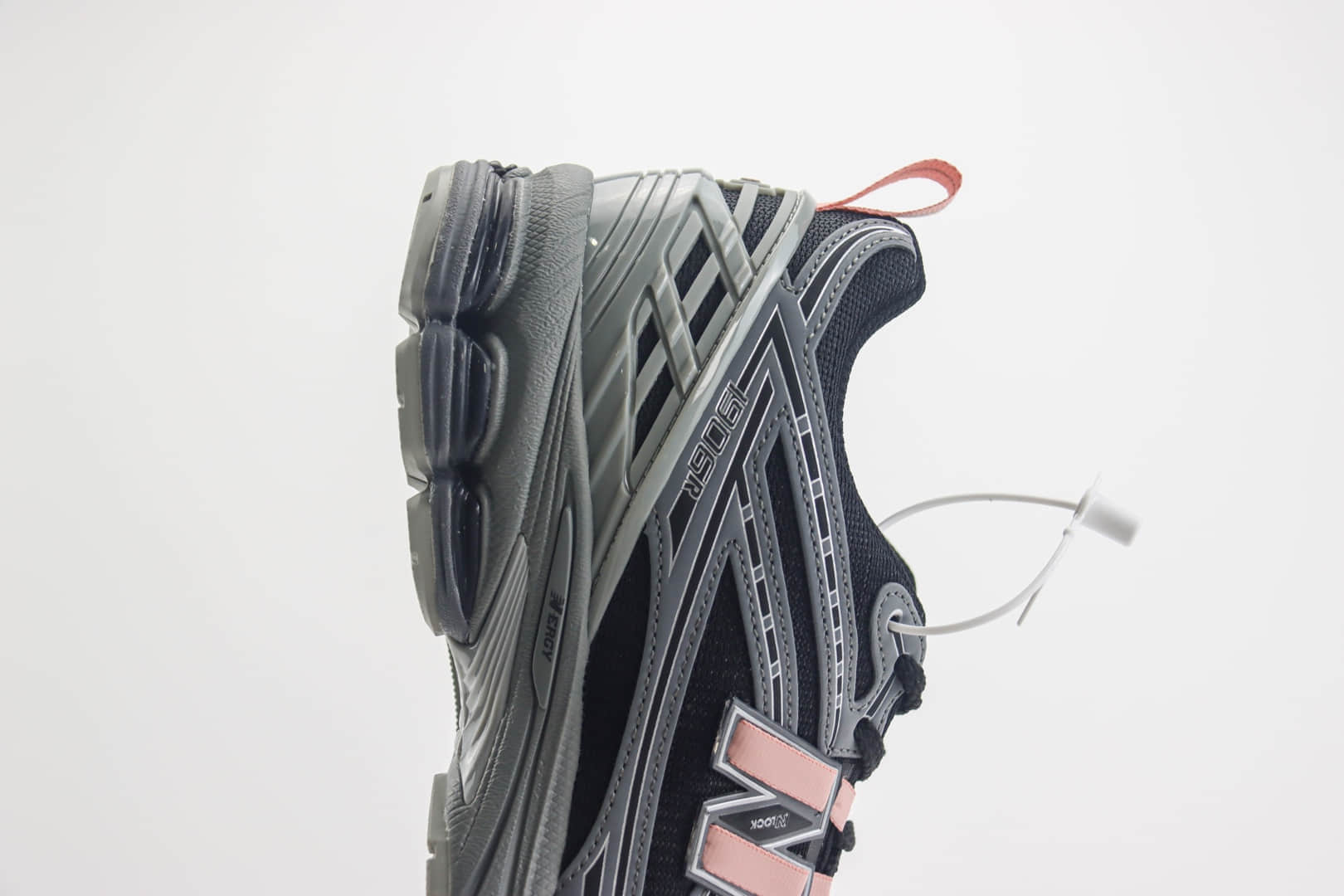 新百伦New Balance 1906纯原版本NB1906黑灰粉复古跑鞋 莆田复刻鞋货源 货号:M1906RHC