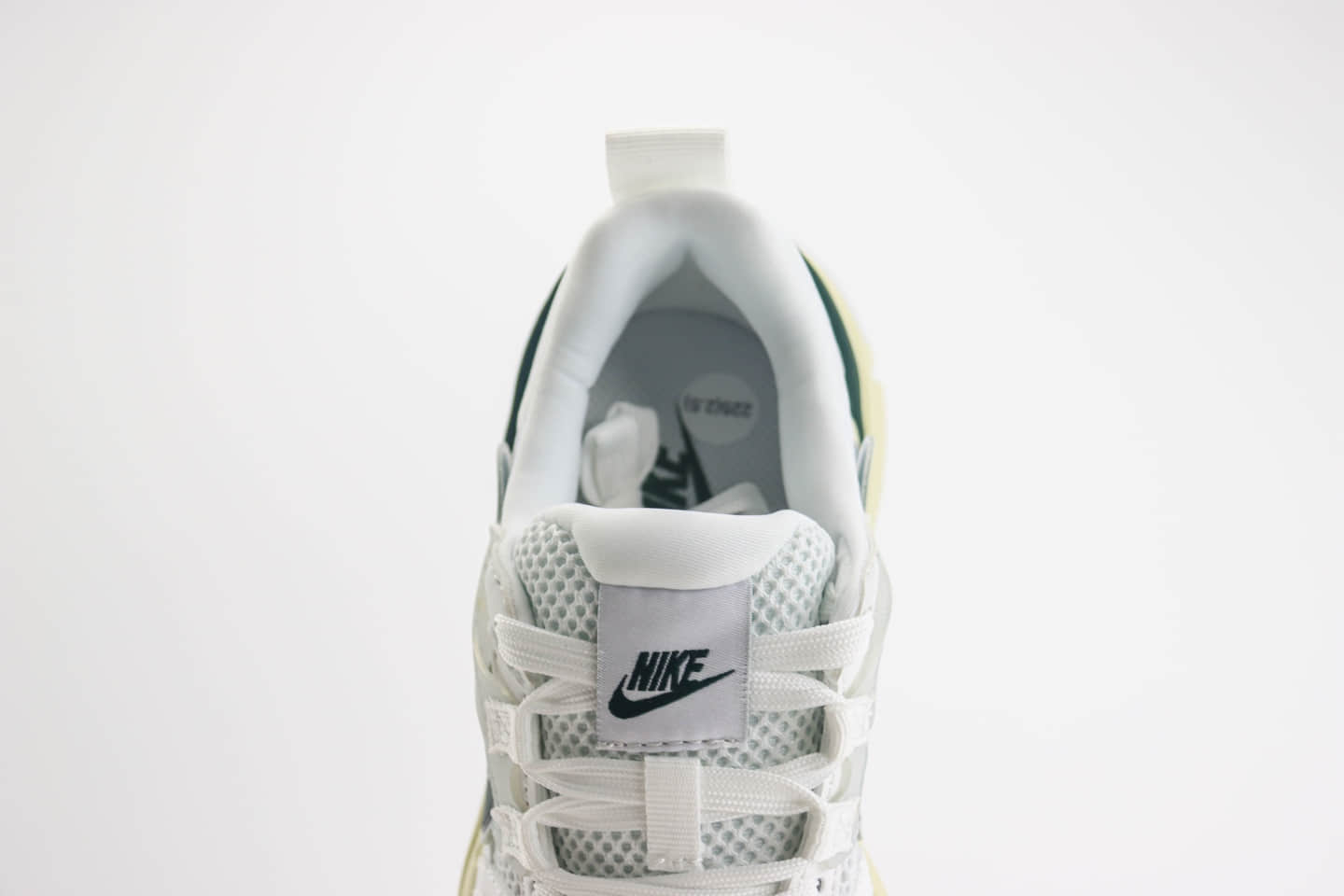 耐克Nike V2K Runtekk Run纯原版本V2K白绿色复古跑鞋 莆田耐克货源 货号:FD0736-101