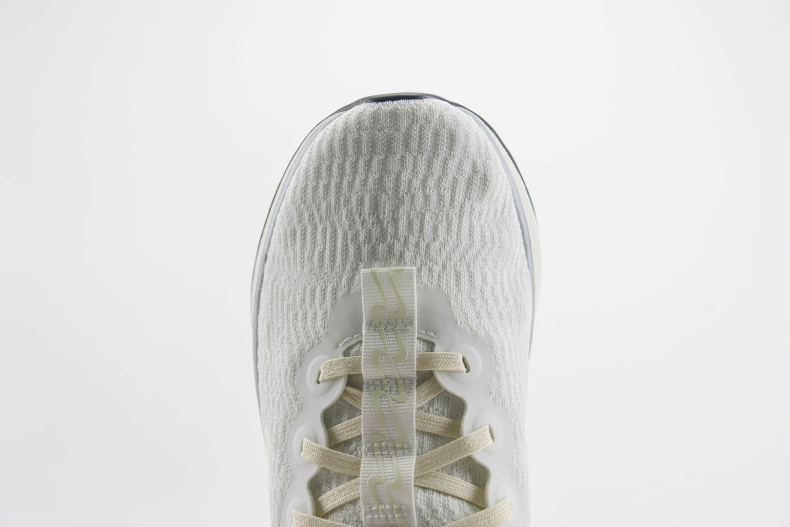 耐克Nike Motiva纯原版本白色马拉松波浪鞋 莆田耐克货源 货号：DV1238-103