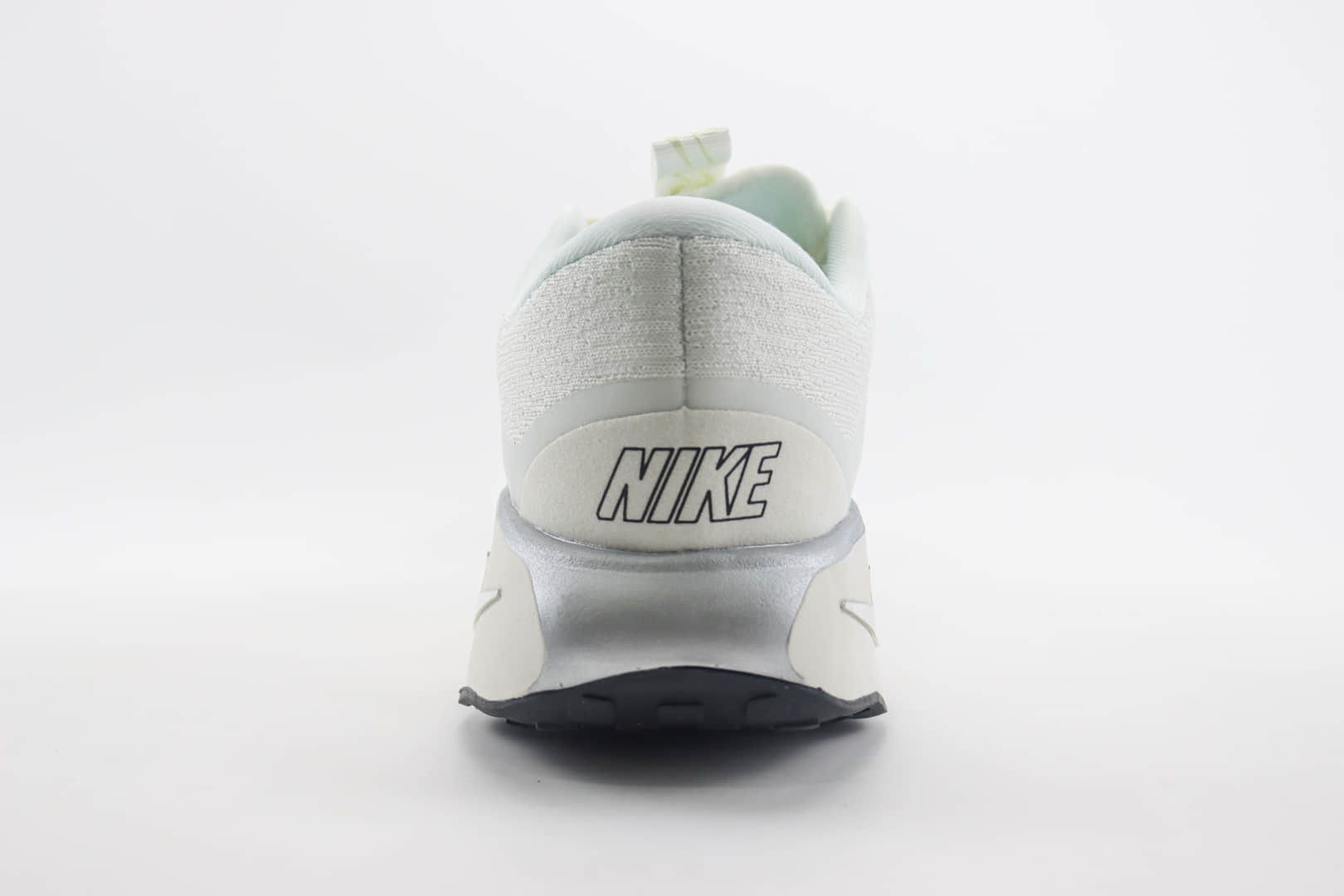 耐克Nike Motiva纯原版本白色马拉松波浪鞋 莆田耐克货源 货号：DV1238-103